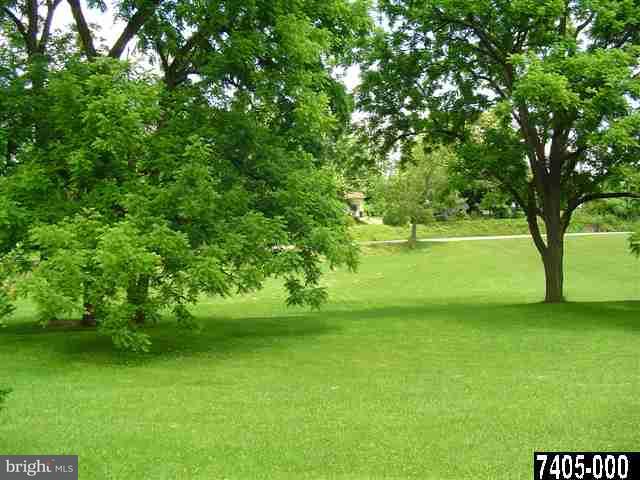 927 North Mcdermott Road Fawn Grove, PA 17321 - Photo 9 of 14 Gallery Image 9