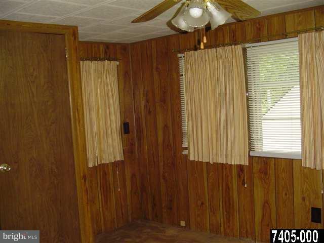 927 North Mcdermott Road Fawn Grove, PA 17321 - Photo 10 of 14 Gallery Image 10