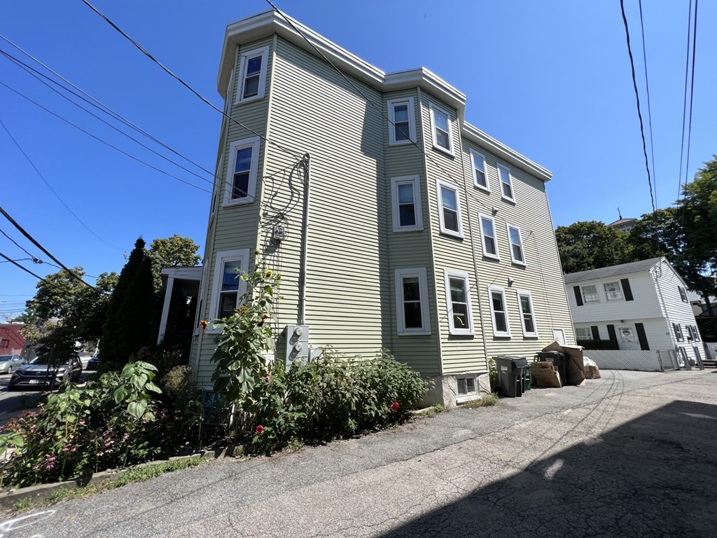 18-20 Rice Street, Unit 1 Cambridge, MA 02140 - Photo 24 of 24 Gallery Image 24