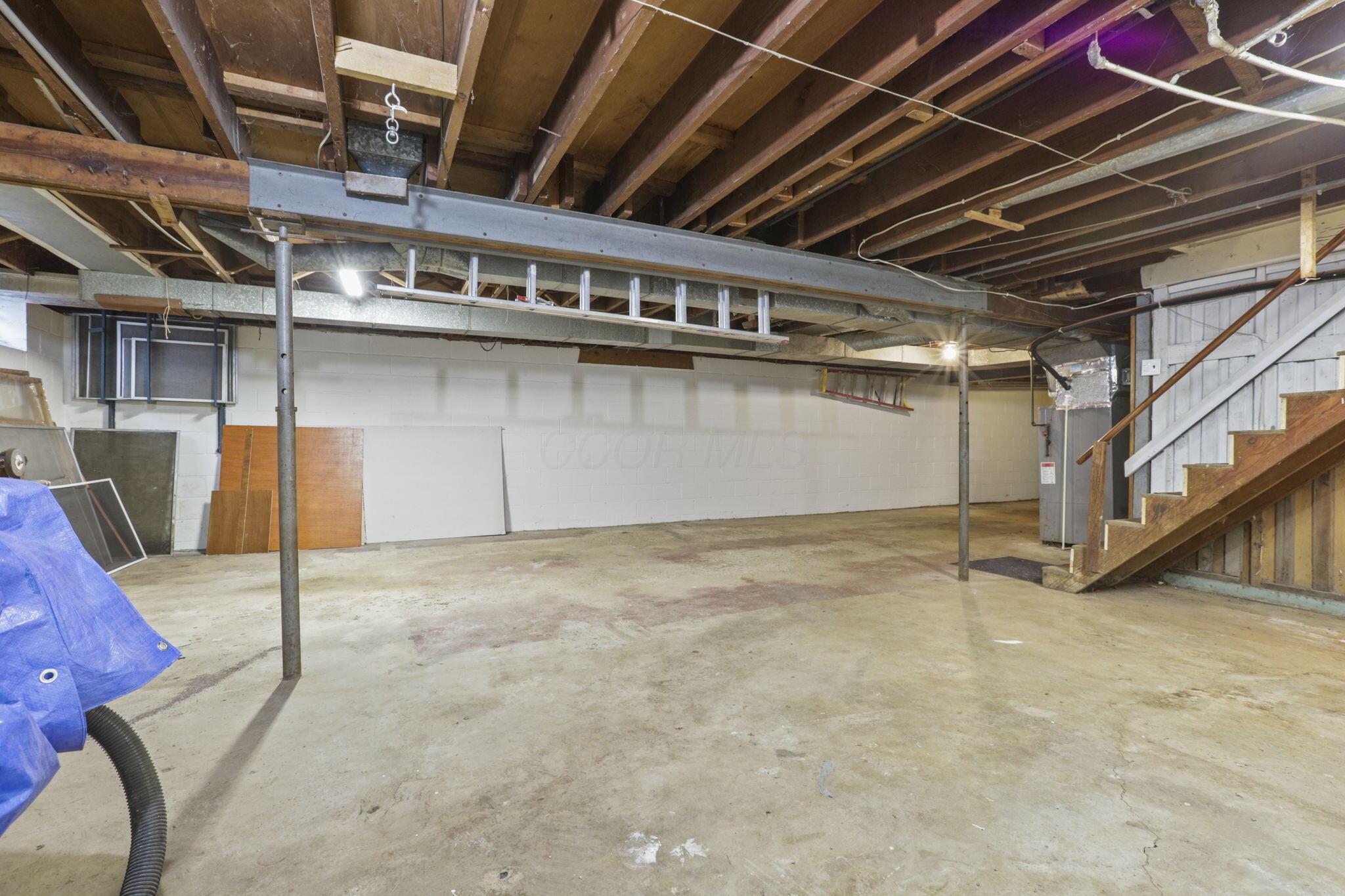 1499 Stringtown Road Northeast Lancaster, OH 43130 - Photo 27 of 48 Garage/Basement 1