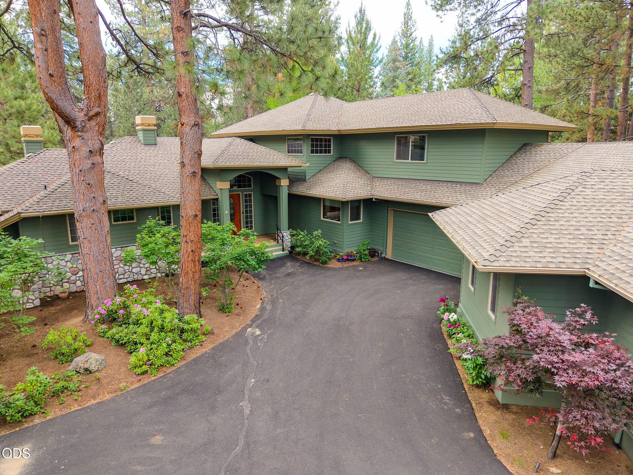 60621 Golf Village Loop Bend, OR 97702 - Photo 43 of 47