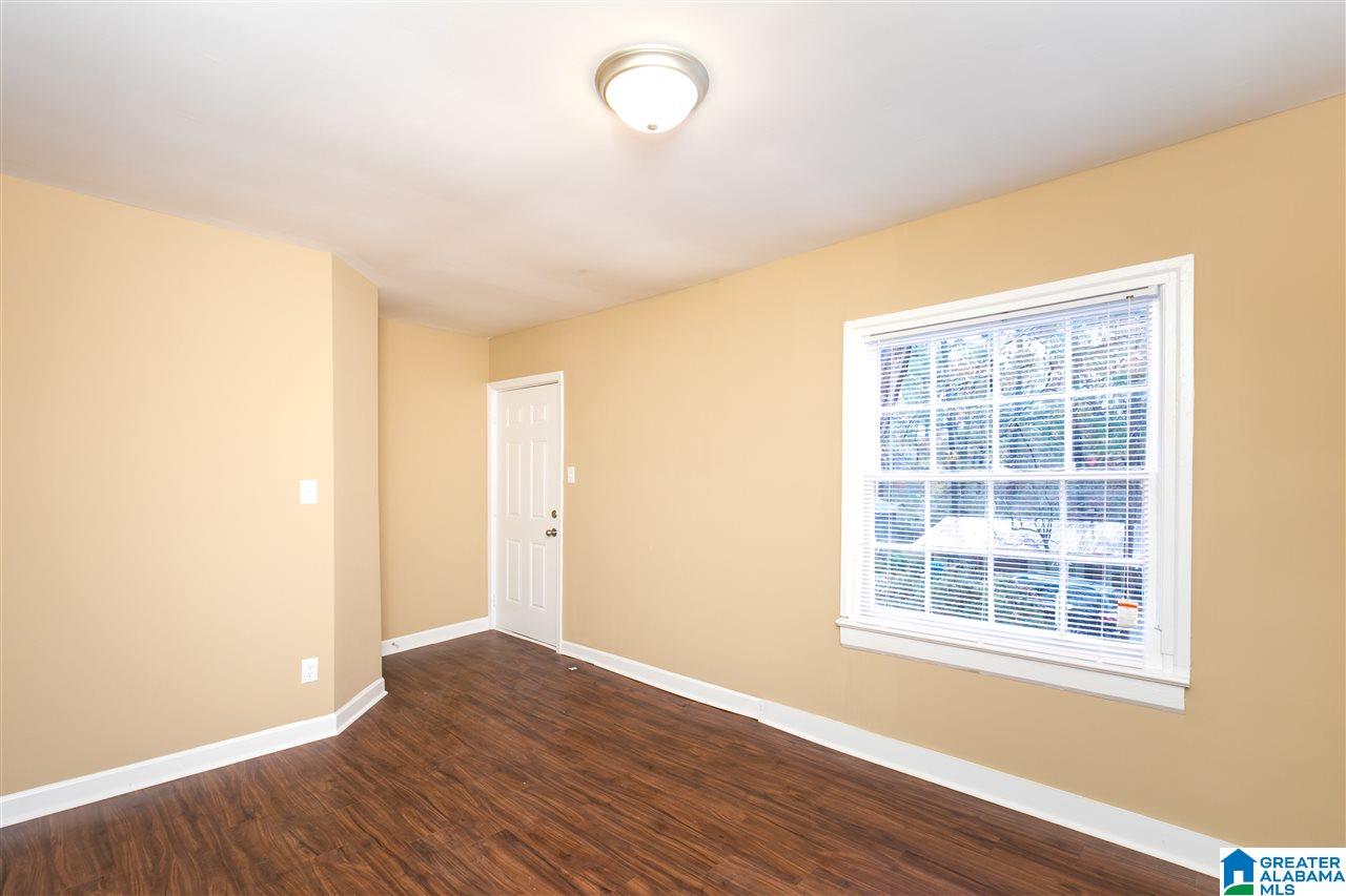 220 Ridgeway Road Bessemer, AL 35023 - Photo 10 of 37