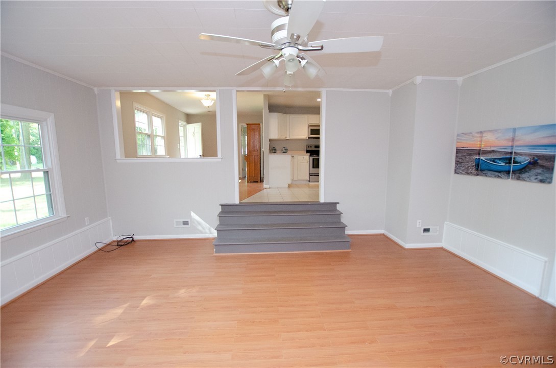 690 Coachpoint Road Hartfield, VA 23071 - Photo 5 of 21 Gallery Image 5