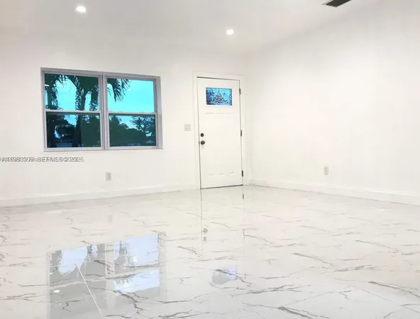 $2,500 | 6710 Southwest 18th Court, Unit 6710, North Lauderdale, FL 33068
