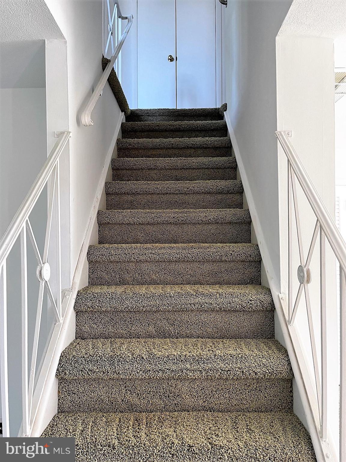 156 Hickory Hill Road Philadelphia, PA 19154 - Photo 13 of 26 Stairs