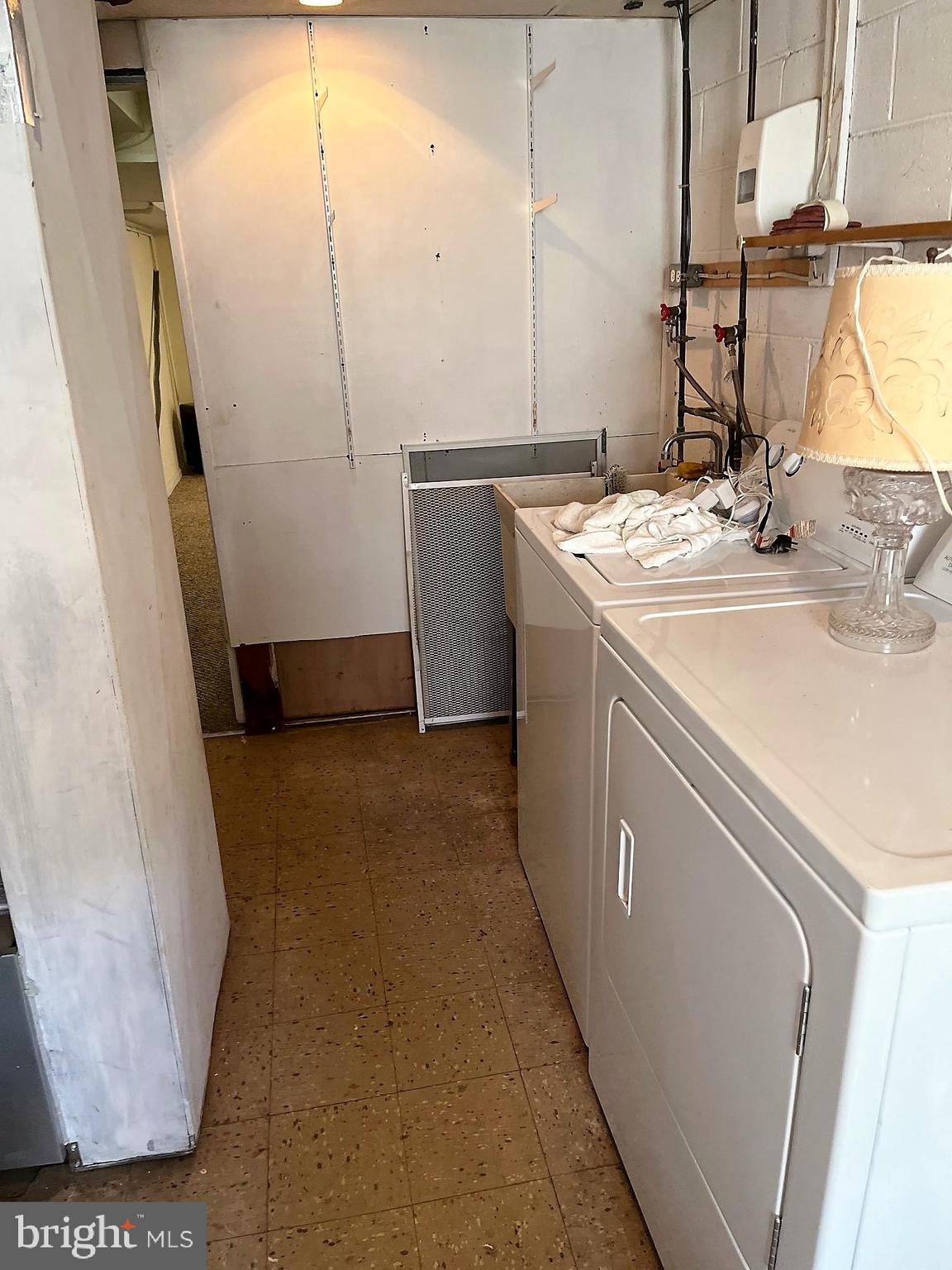 156 Hickory Hill Road Philadelphia, PA 19154 - Photo 25 of 26 Laundry