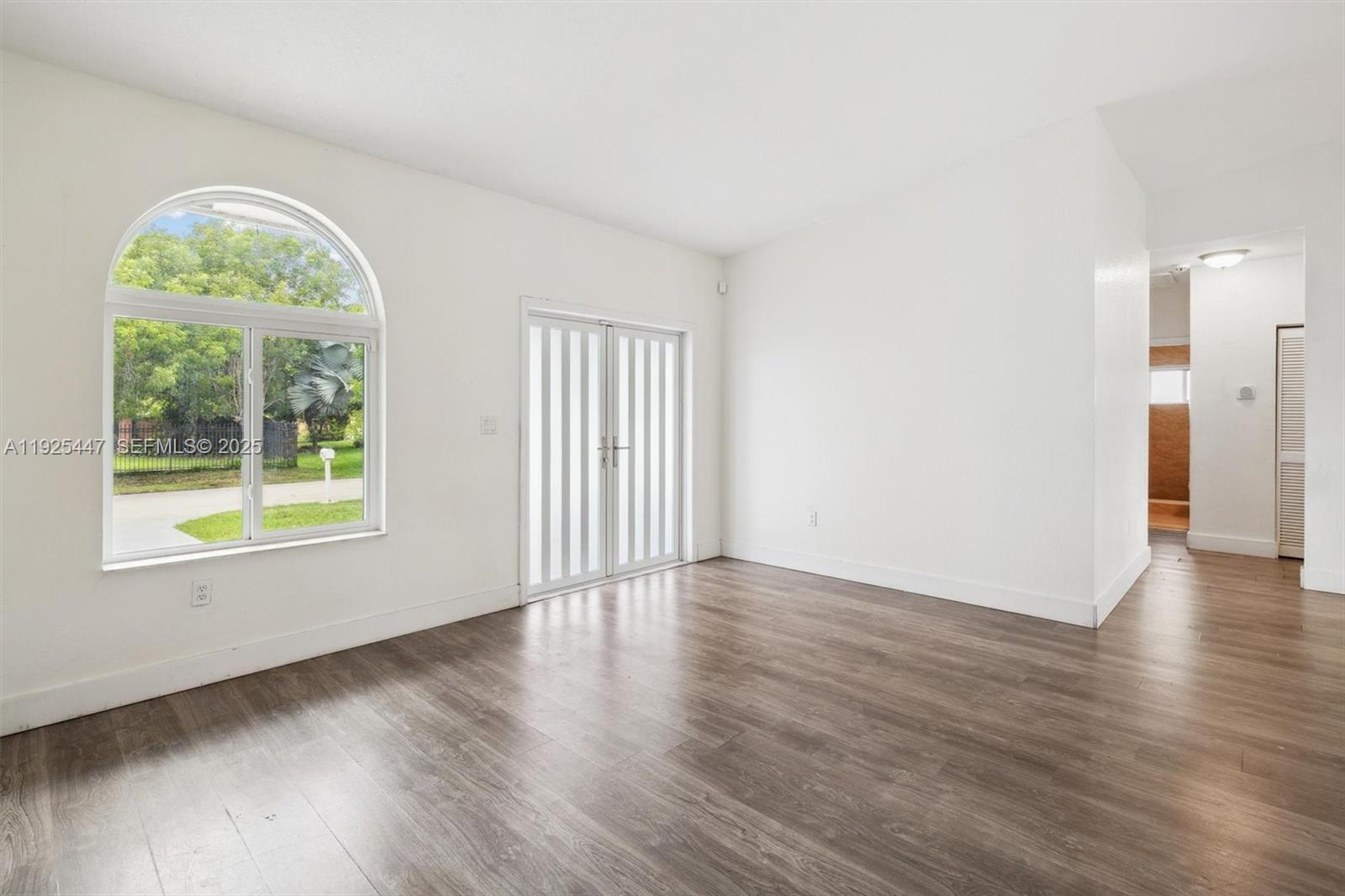 13225 Southwest 218th Terrace Miami, FL 33170 - Photo 4 of 45