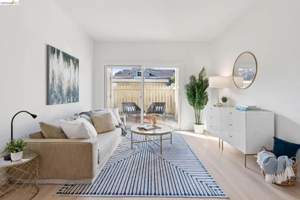 $328,000 | 79 Lakeshore Court, Richmond, CA 94804