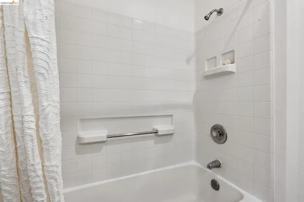 $328,000 | 79 Lakeshore Court, Richmond, CA 94804