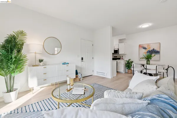 $328,000 | 79 Lakeshore Court, Richmond, CA 94804