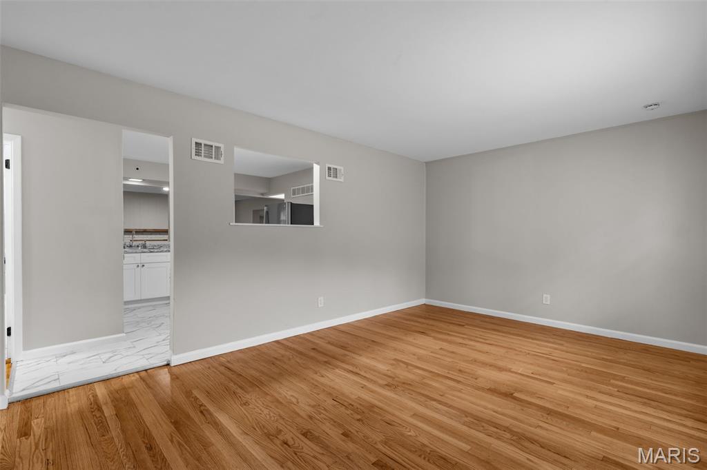 1433 Farmview Avenue St. Louis, MO 63138 - Photo 3 of 48