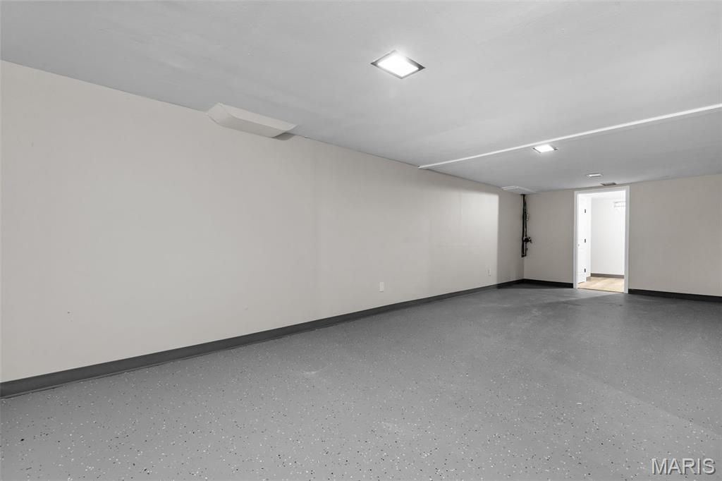 1433 Farmview Avenue St. Louis, MO 63138 - Photo 33 of 48