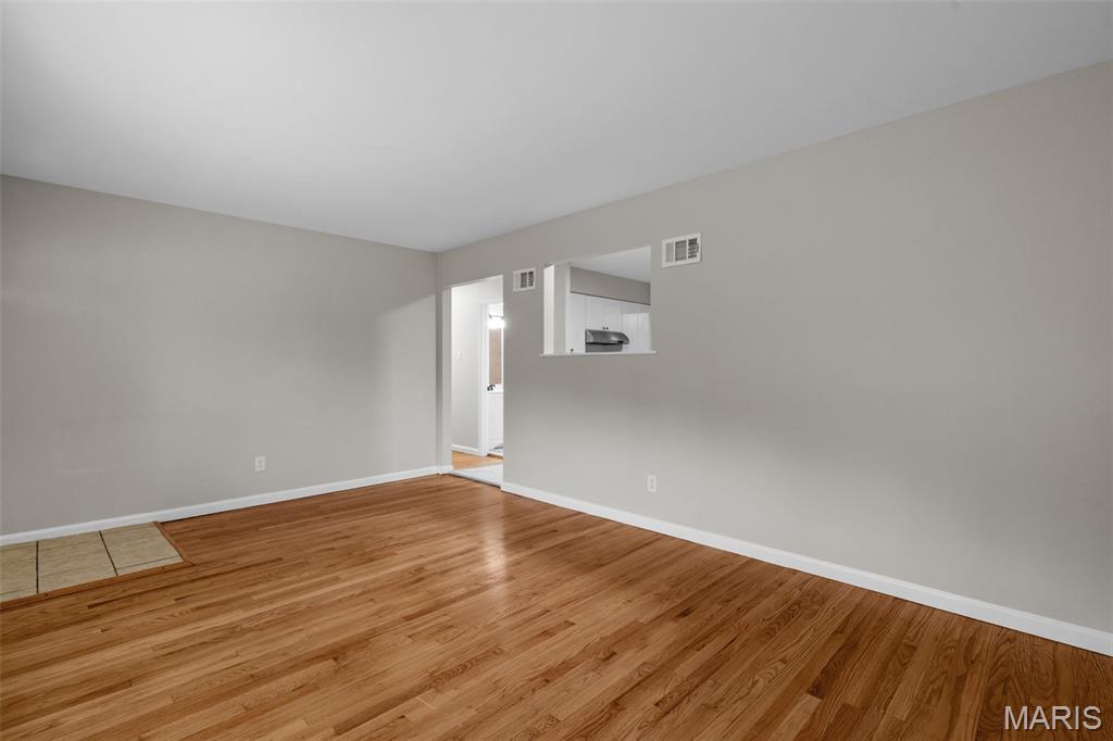 1433 Farmview Avenue St. Louis, MO 63138 - Photo 4 of 48