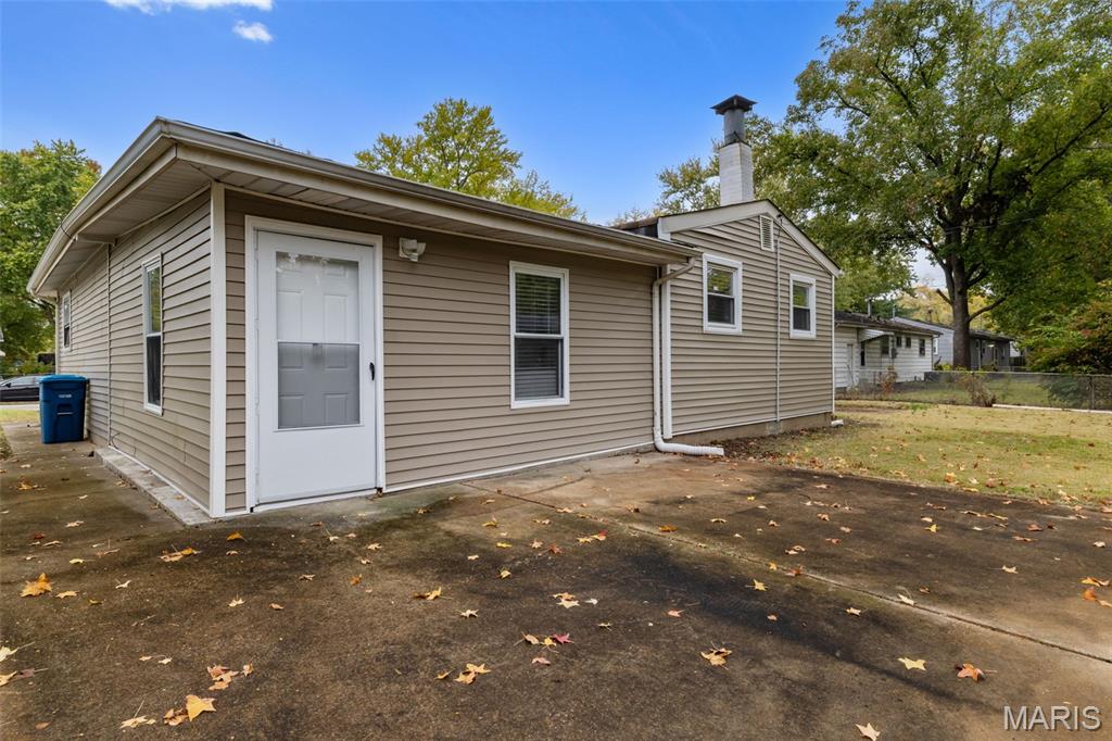 1433 Farmview Avenue St. Louis, MO 63138 - Photo 45 of 48