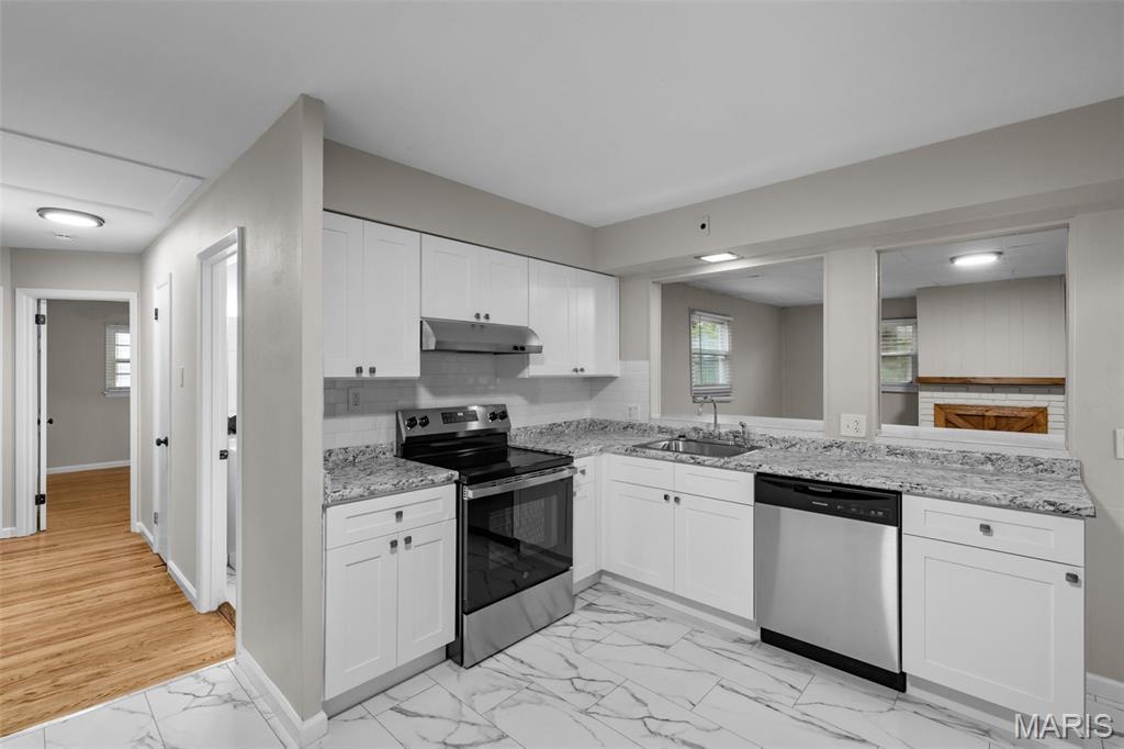 1433 Farmview Avenue St. Louis, MO 63138 - Photo 8 of 48