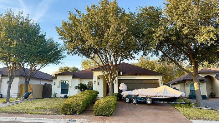 2104 Foggy Loop Laredo, TX 78045 - Photo 13 of 14