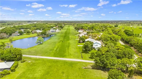 $199,999 | 525 Wright Circle, Vero Beach, FL 32968