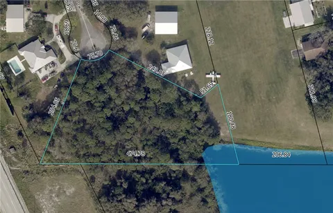 $199,999 | 525 Wright Circle, Vero Beach, FL 32968