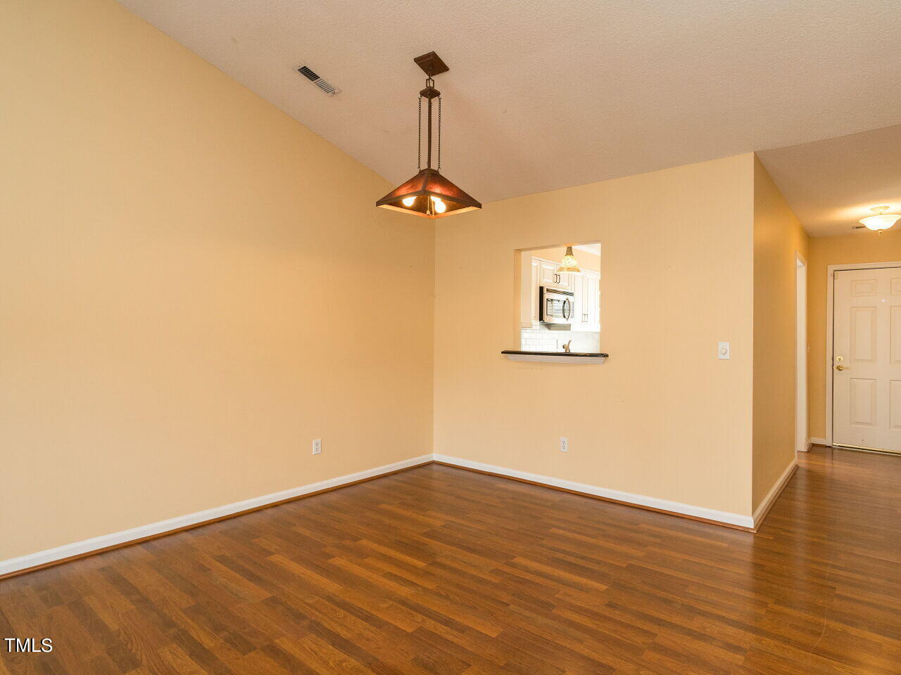 6822 Fairpoint Court Raleigh, NC 27613 - Photo 22 of 25 Dining Room