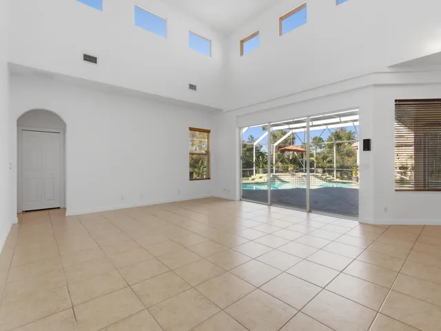 $4,700 | 3769 Victoria Road, West Palm Beach, FL 33411