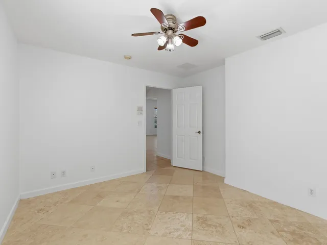 $4,700 | 3769 Victoria Road, West Palm Beach, FL 33411