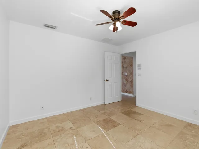 $4,700 | 3769 Victoria Road, West Palm Beach, FL 33411