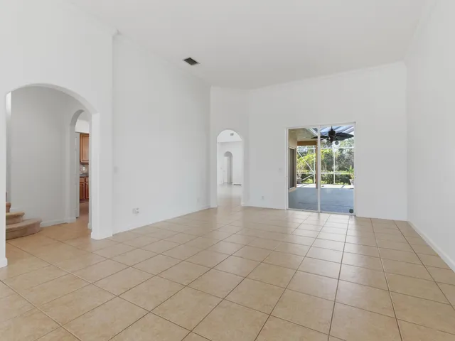 $4,700 | 3769 Victoria Road, West Palm Beach, FL 33411