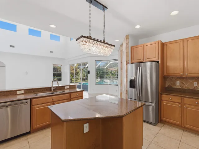 $4,700 | 3769 Victoria Road, West Palm Beach, FL 33411