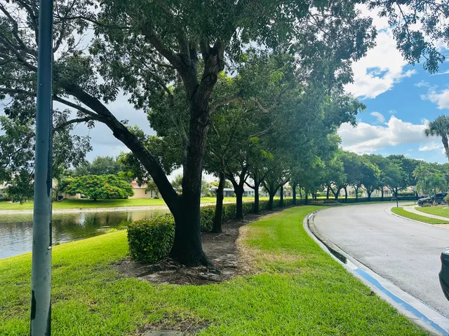 $4,700 | 3769 Victoria Road, West Palm Beach, FL 33411