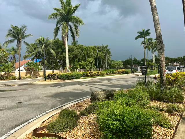 $4,700 | 3769 Victoria Road, West Palm Beach, FL 33411