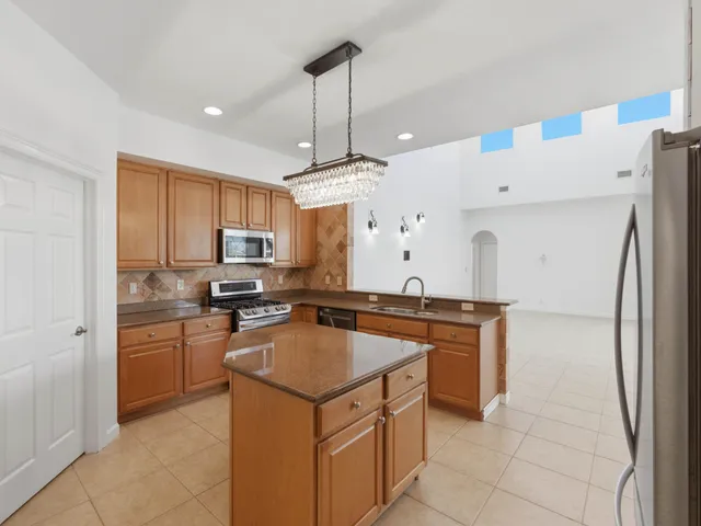 $4,700 | 3769 Victoria Road, West Palm Beach, FL 33411