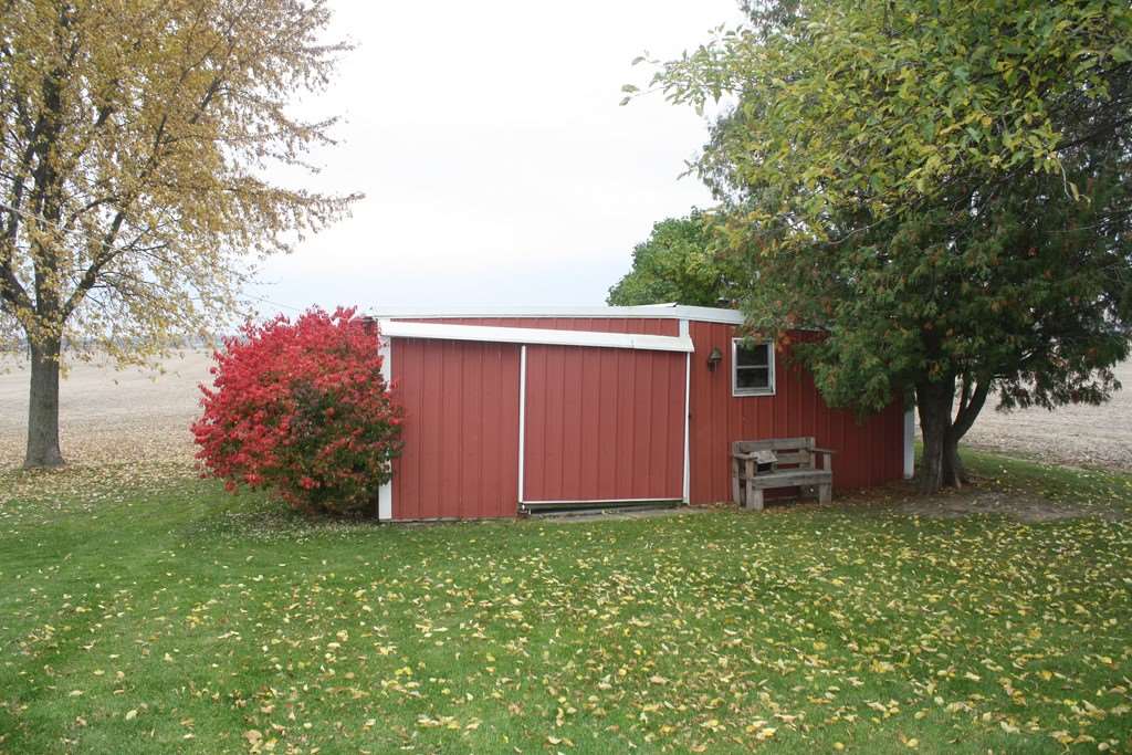 7677 South Leaton Road Shepherd, MI 48883 - Photo 45 of 47 1825320-44.JPG