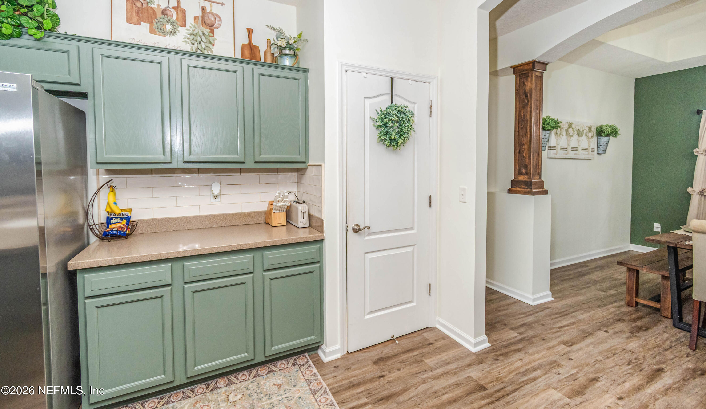 8139 Hunters Ridge South Glen St. Mary, FL 32040 - Photo 15 of 49 a bathroom with a sink and a mirror
