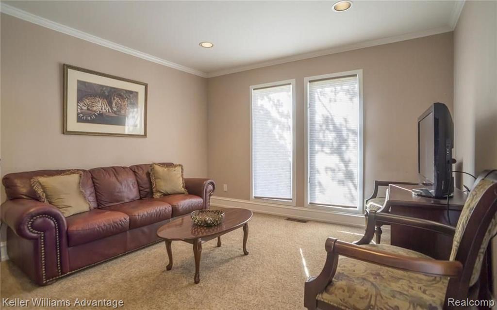 5259 Park Ridge Drive West Bloomfield, MI 48323 - Photo 17 of 39
