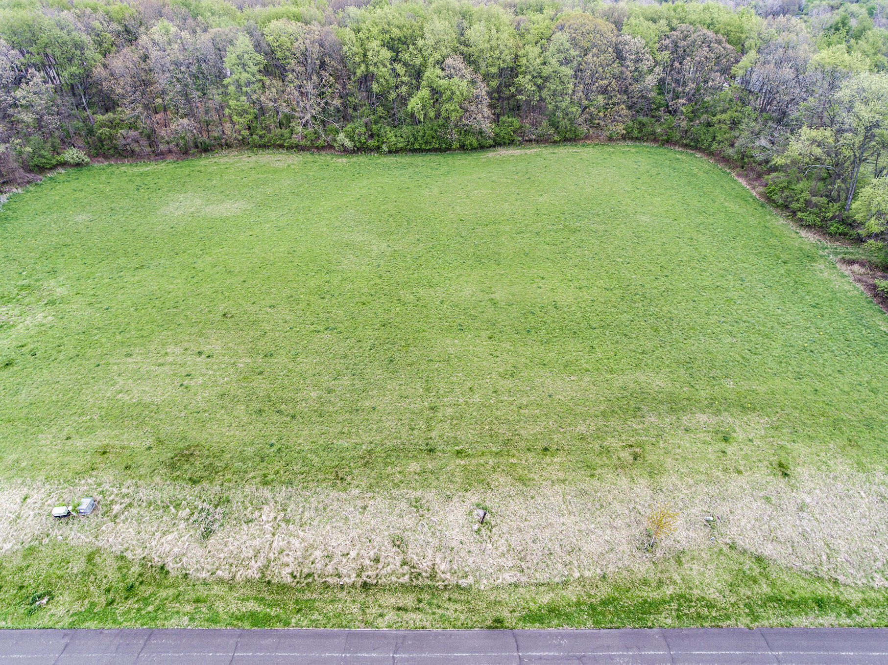 1 Energy Plaza, Unit 9 Jackson, MI 49201 - Photo 3 of 5 Units 9, 8 & 7 Nantucket Dr.