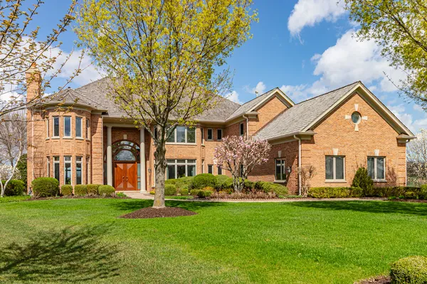 $1,200,000 | 1611 Burr Oak Drive, Libertyville, IL 60048