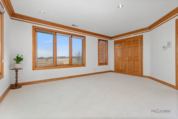 $1,200,000 | 1611 Burr Oak Drive, Libertyville, IL 60048