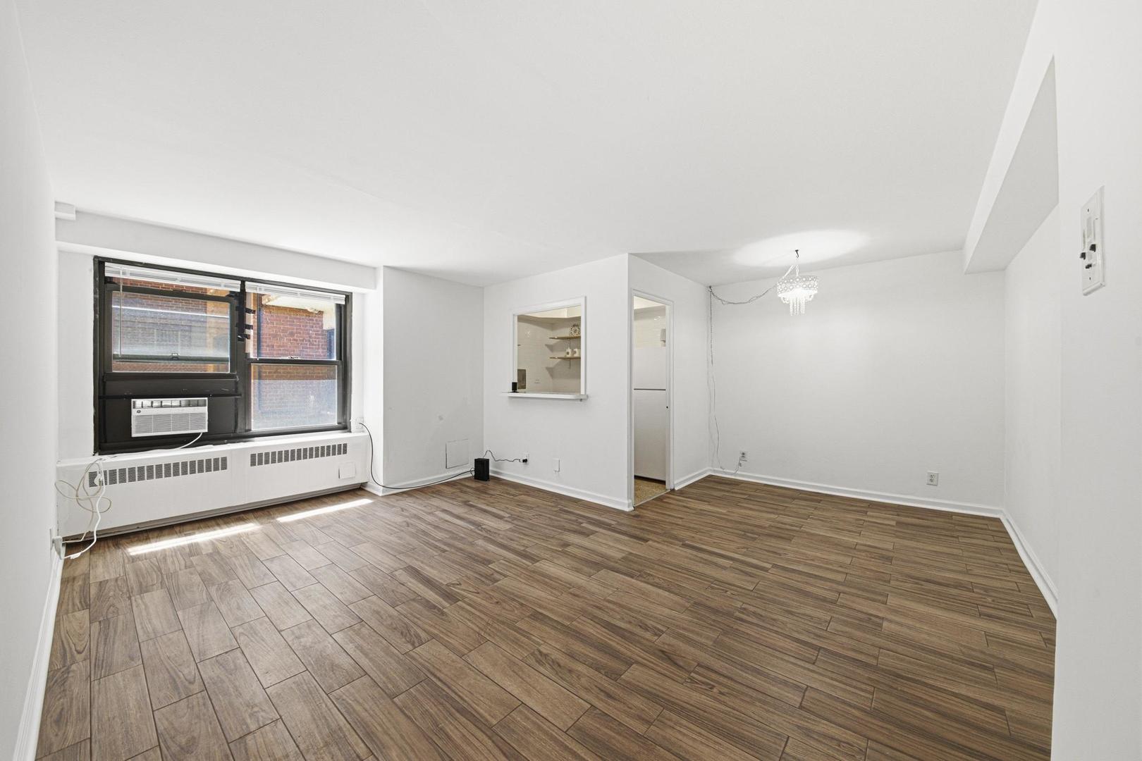 6118 North Sheridan Road, Unit 106 Chicago, IL 60660 - Photo 5 of 15