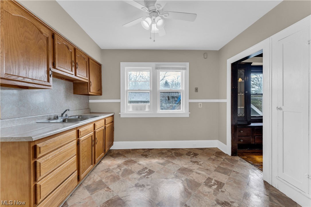 1467 Larchmont Road Cleveland, OH 44110 - Photo 12 of 26 Gallery Image 12