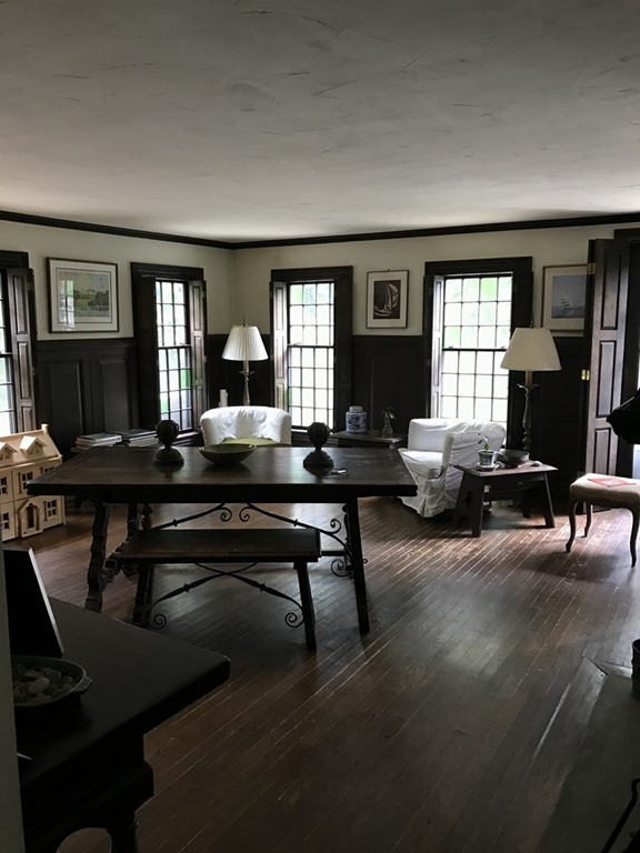 111 Beacon Street Marblehead, MA 01945 - Photo 4 of 13 Gallery Image 4