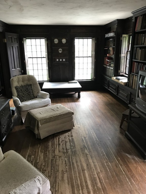 111 Beacon Street Marblehead, MA 01945 - Photo 6 of 13 Gallery Image 6
