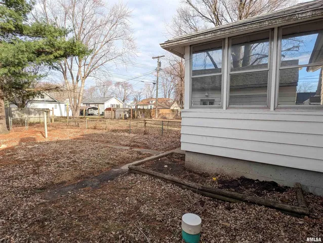 $67,000 | 1321 South 10th Street, Pekin, IL 61554