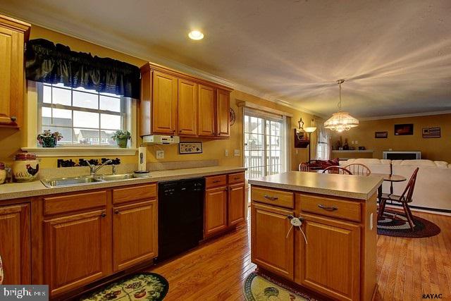 330 Olde Hickory Road Mount Wolf, PA 17347 - Photo 5 of 28 Gallery Image 5