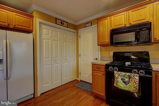 330 Olde Hickory Road Mount Wolf, PA 17347 - Photo 6 of 28 Gallery Image 6