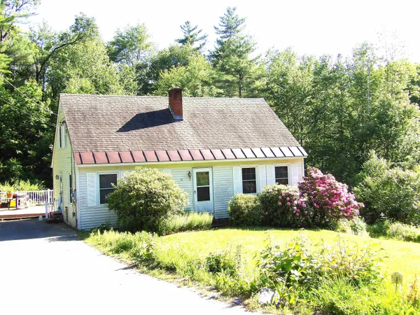 $315,900 | 76 Coral Avenue, Charlestown, NH 03603