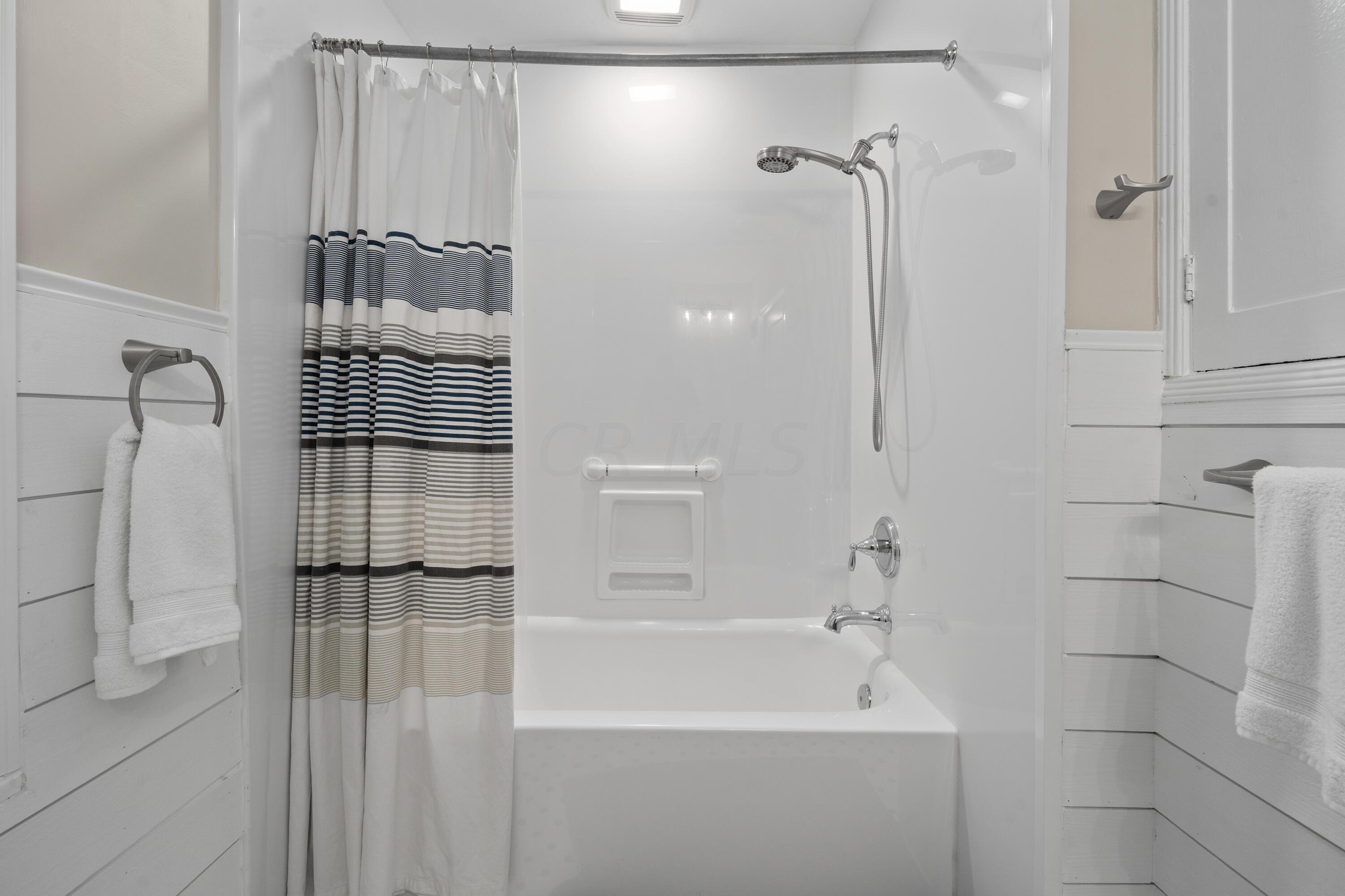 895 Vernon Road Bexley, OH 43209 - Photo 41 of 69 DSC00947