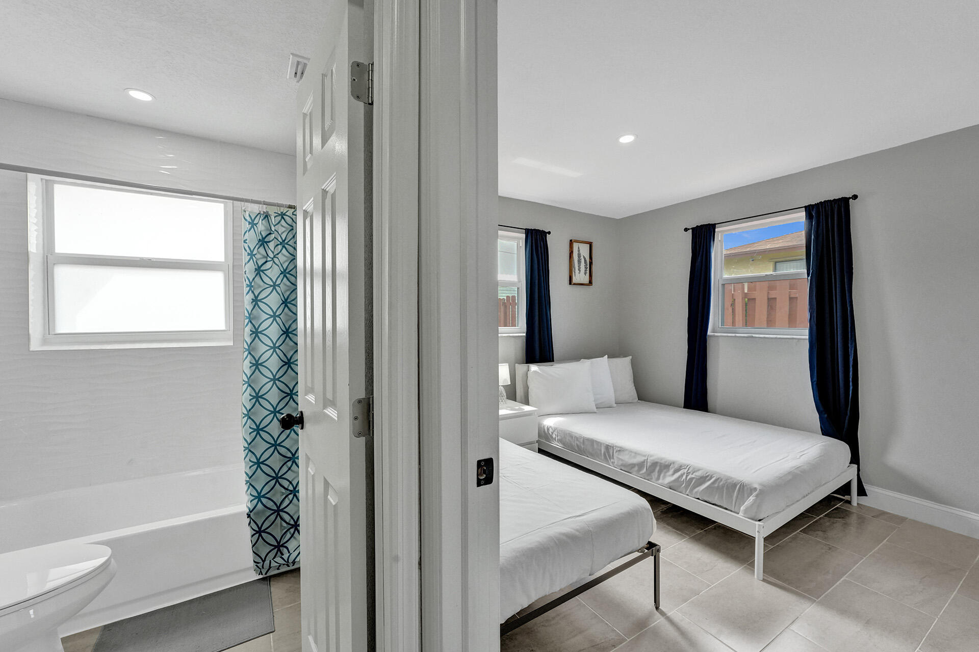 337 Southwest 8th Avenue Delray Beach, FL 33444 - Photo 38 of 48 a bedroom with a bed and a window