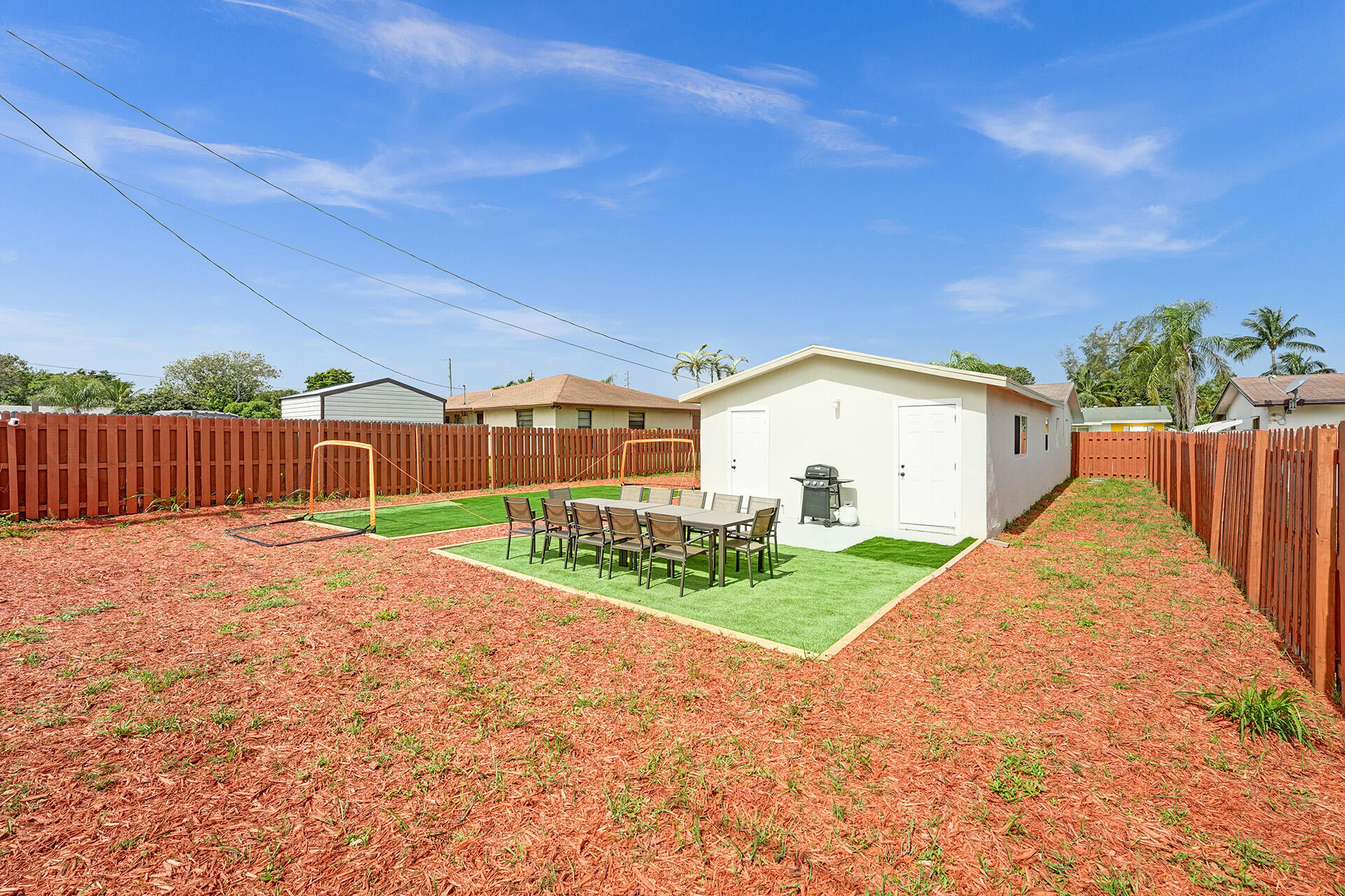 337 Southwest 8th Avenue Delray Beach, FL 33444 - Photo 46 of 48 a view of a backyard