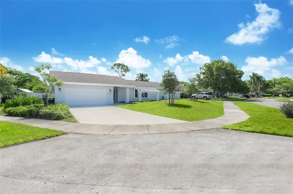 $6,950 | 11011 Southwest 110th Road, Miami, FL 33176