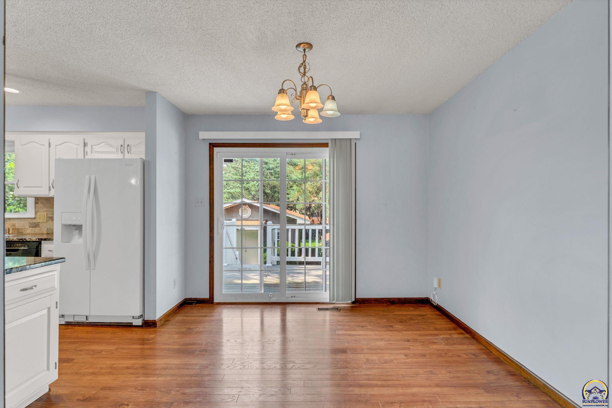 5964 Southwest 23rd Terrace Topeka, KS 66614 - Photo 8 of 43